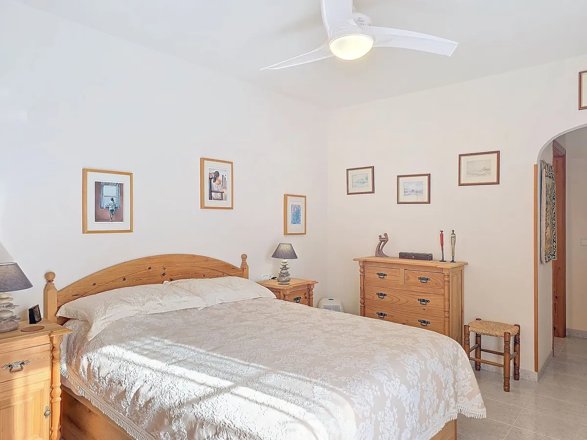 9f9cf4a1-1a55-4f9f-ba82-54c1cf408315