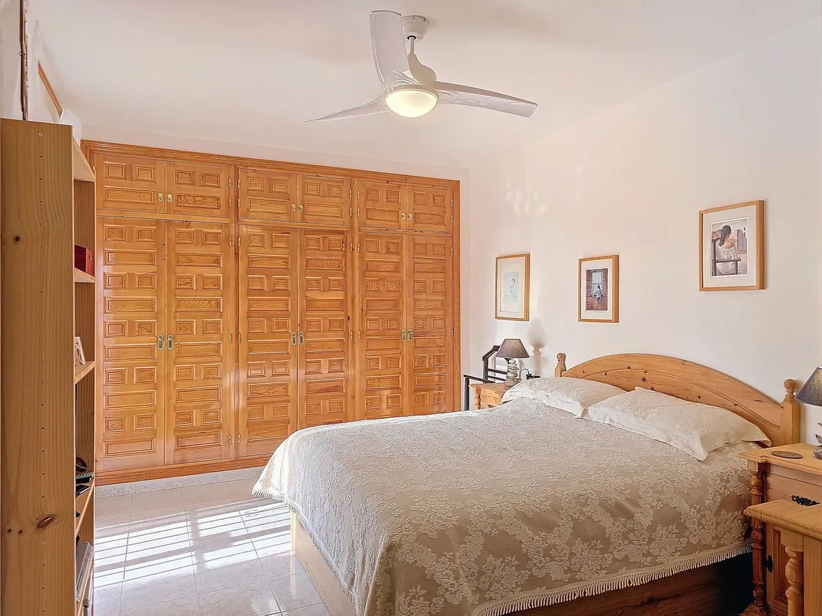 dc0d7be2-0be4-4090-8457-5f29e7542e00