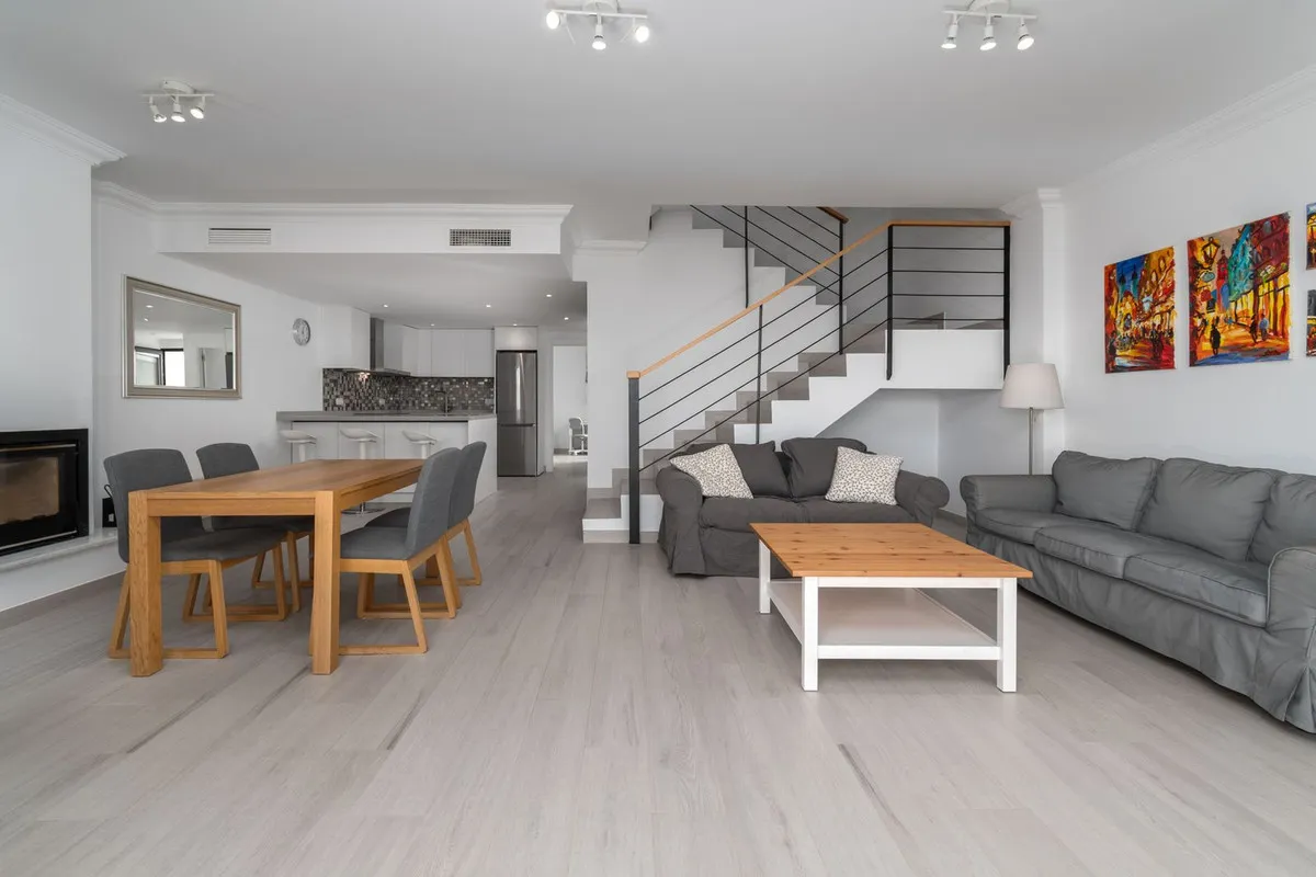 15f8995a-8498-4379-a505-0baa39716509