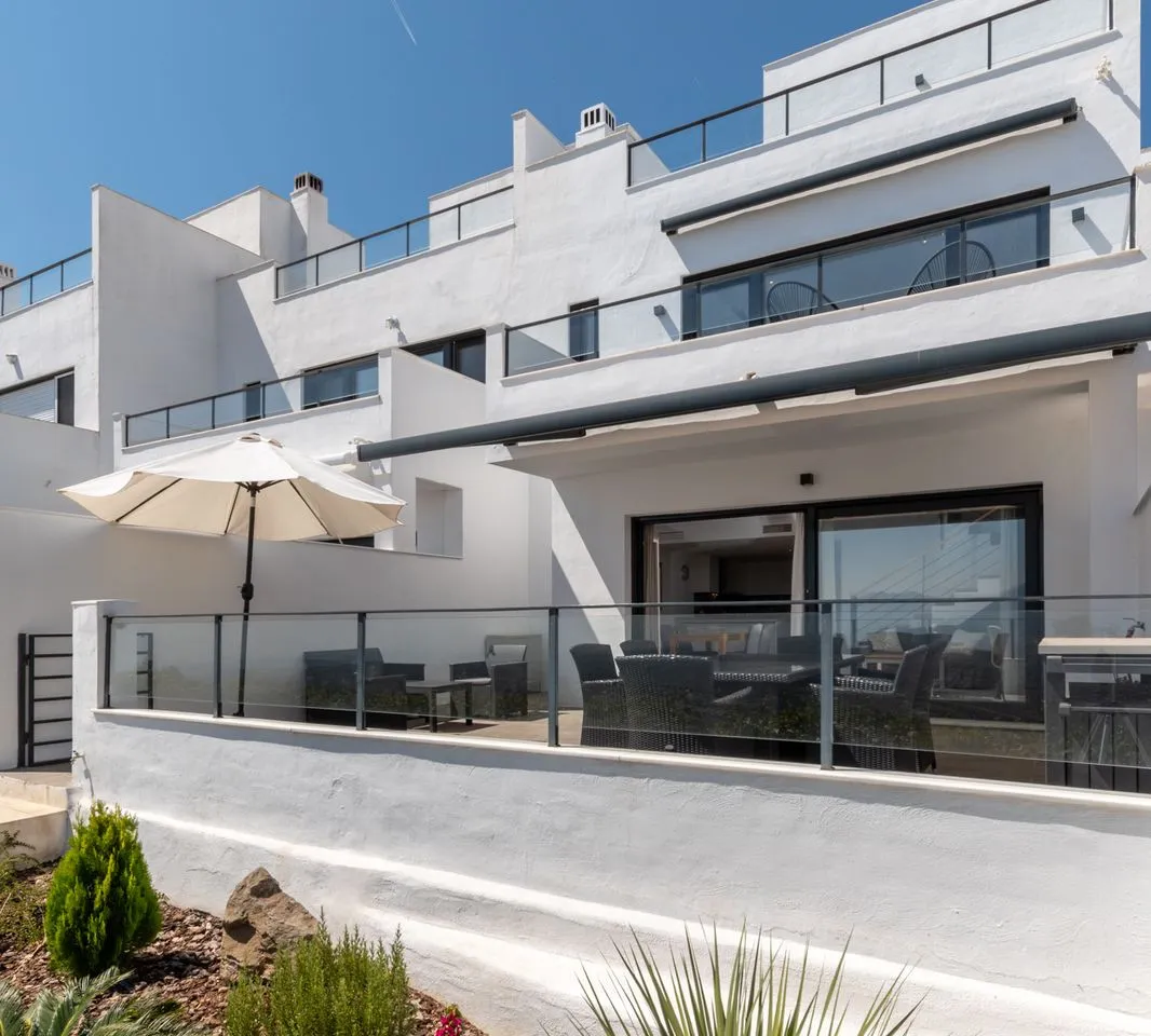 384d6447-dfa4-4b4b-9bd0-d550446bdb10