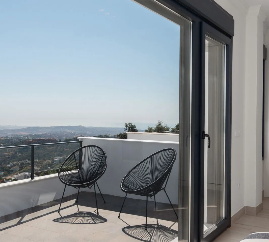 793f46e4-271b-42a5-b0e1-4060ebc1e35b