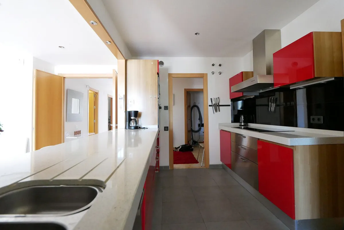 8d7bfb1b-a06c-4ca4-ae75-9fbc6c388e8a