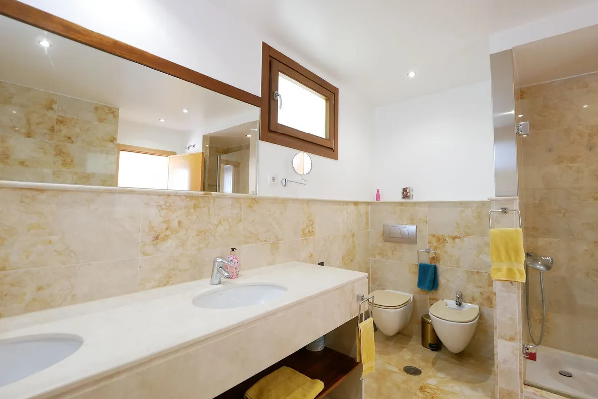 9c496201-bd9c-4220-b031-3827424a06b0