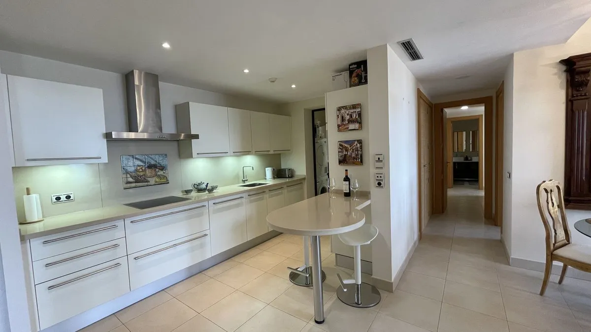 19d4f46b-8aa3-451c-a58e-235d5ffac367