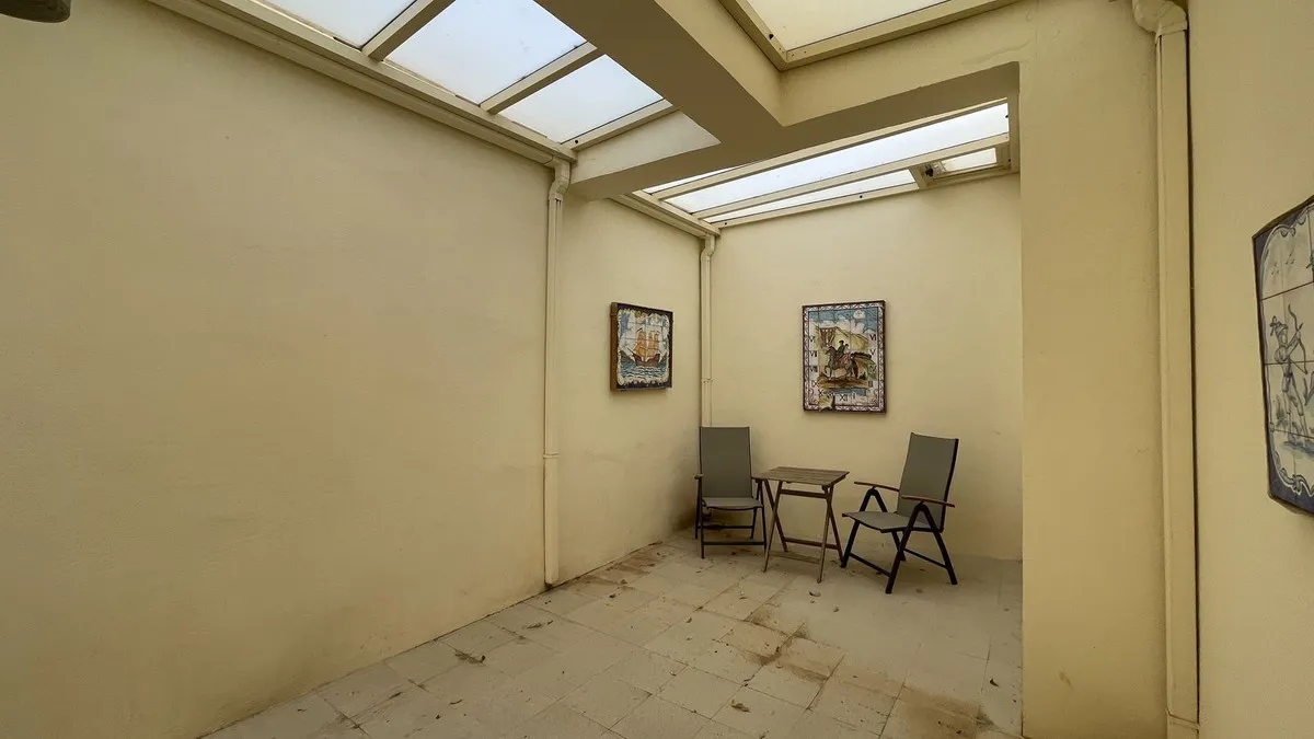 6b52901d-dad4-46c4-9521-c1effed47bd8