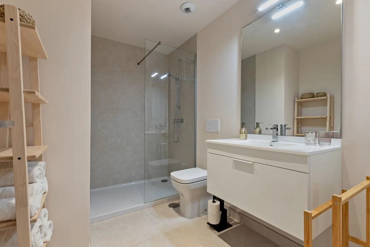 787ab8c2-7610-4826-9085-4d80419ac3db