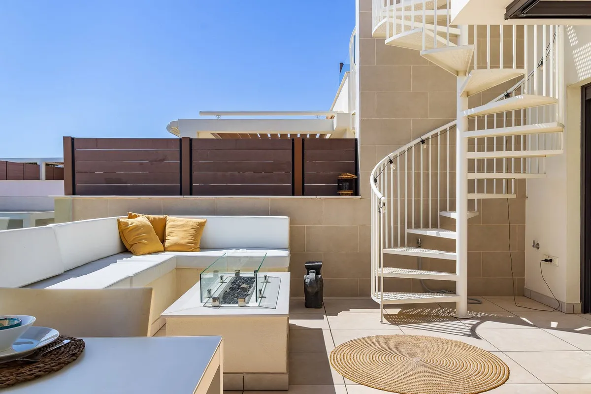 a2257016-3580-441f-a481-7e9dd677a84e