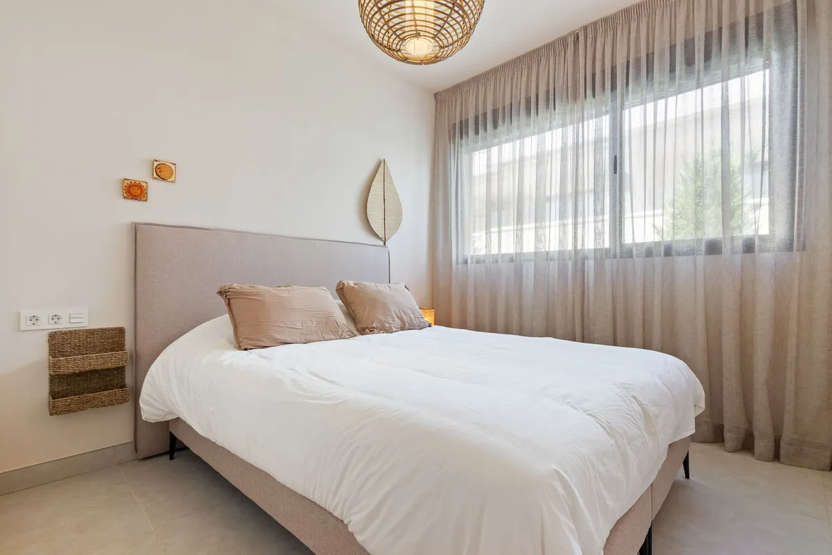 a4ca7c1c-e063-434e-a298-0ec322c9fa93