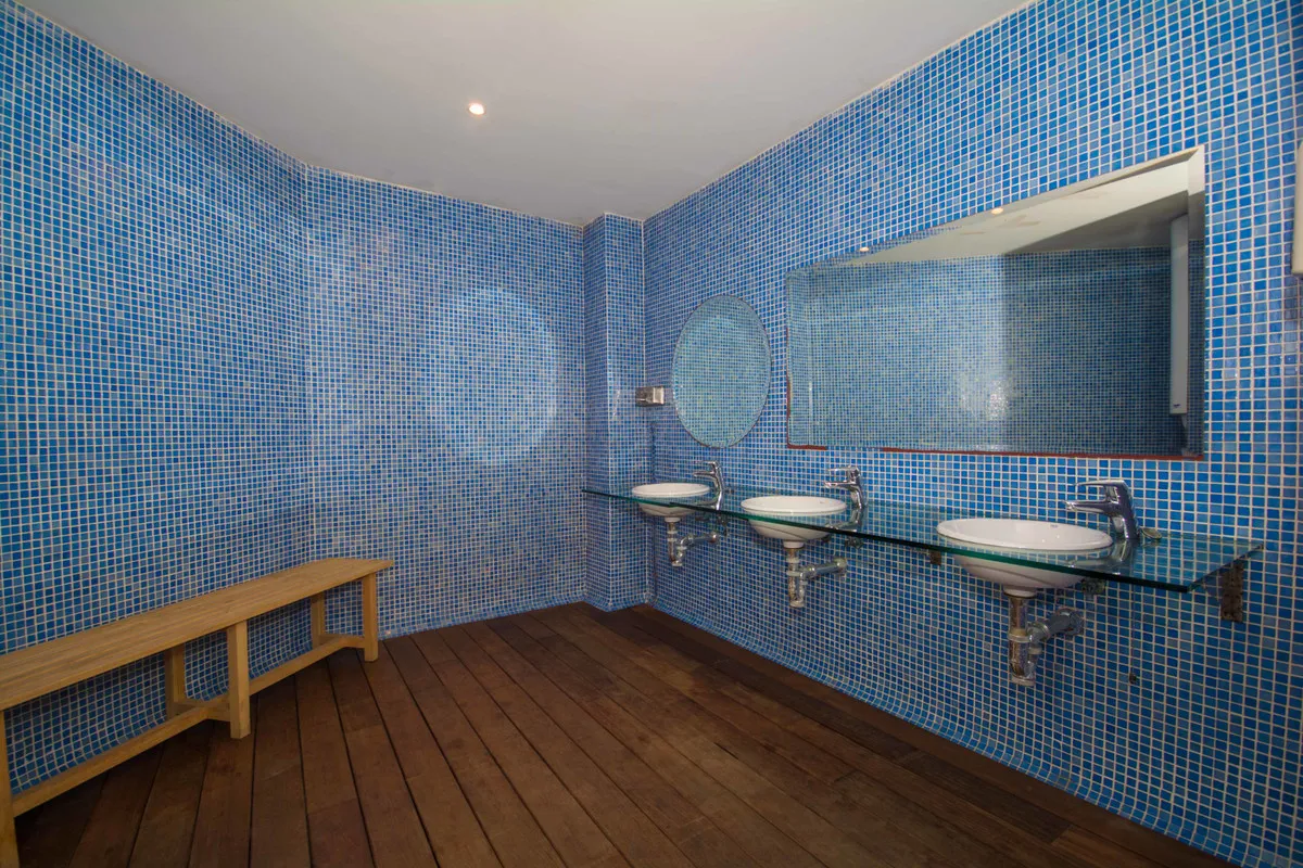 cf381599-1cbf-4e66-bc73-bc886ec50018