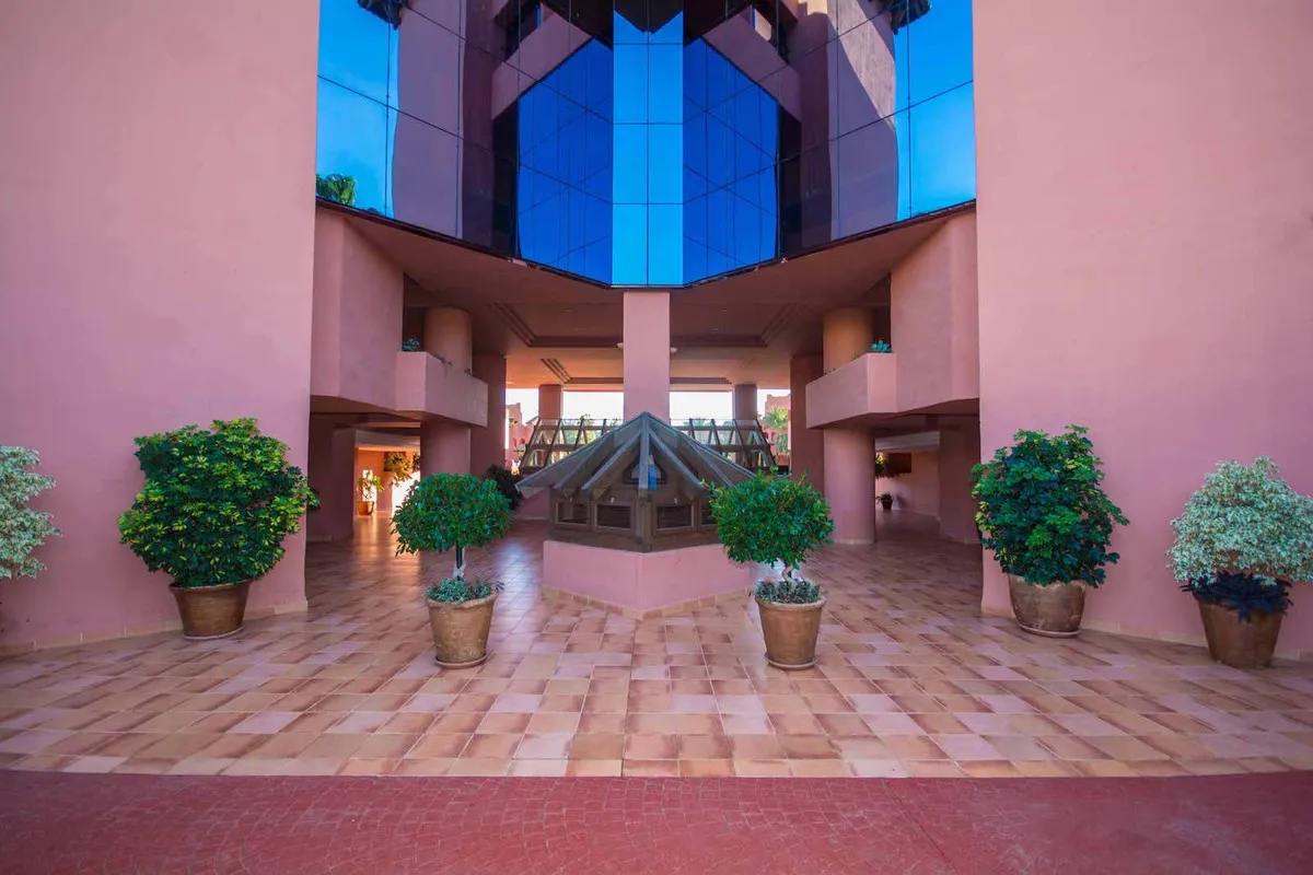 dc5366cb-c56d-41eb-b88c-ff28dae7a5d8