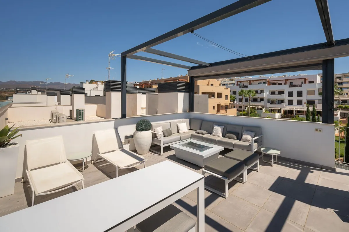 0e7f9c17-1e51-4f9a-b500-09e96367d7f7