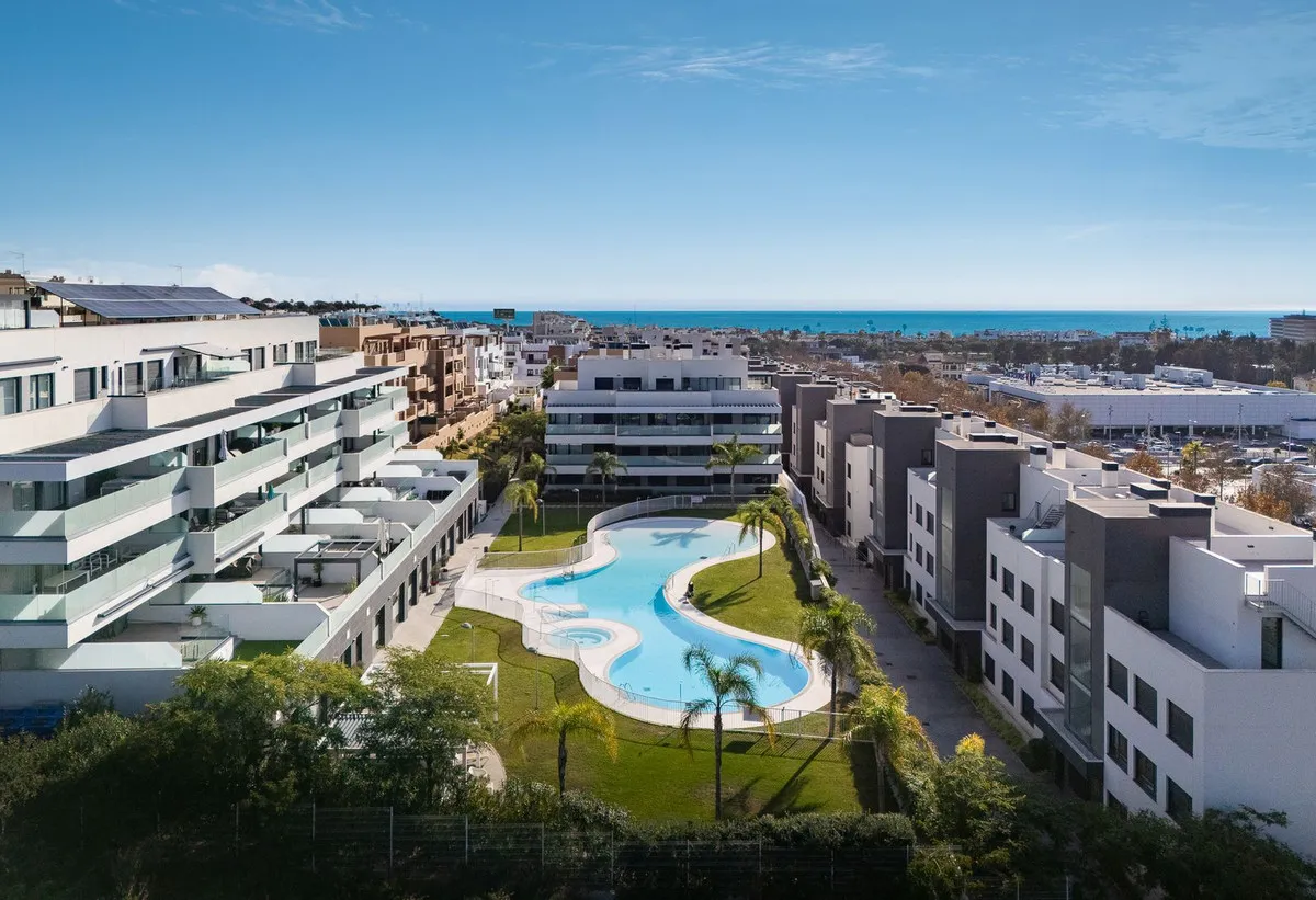 6de861e5-5c59-4e65-b147-9f390a92f131