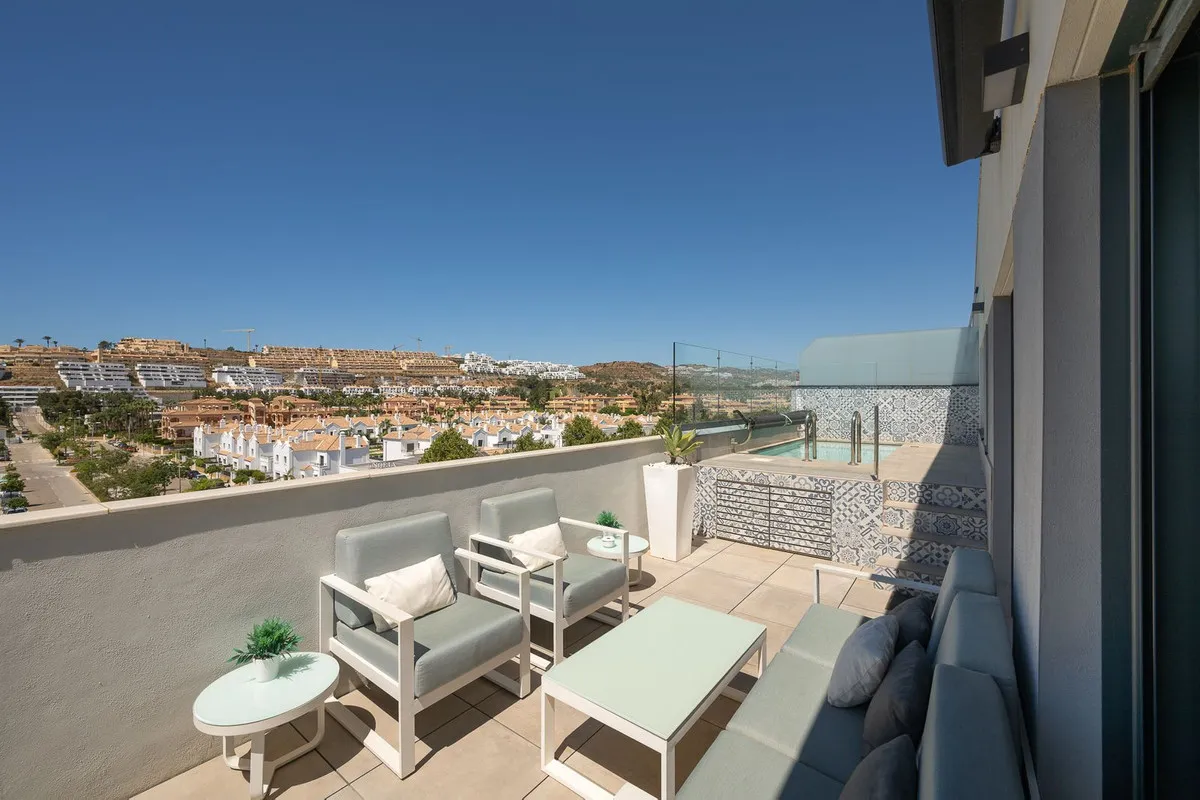 990ecfa7-0a63-42b5-9872-a3cf4b3162c0