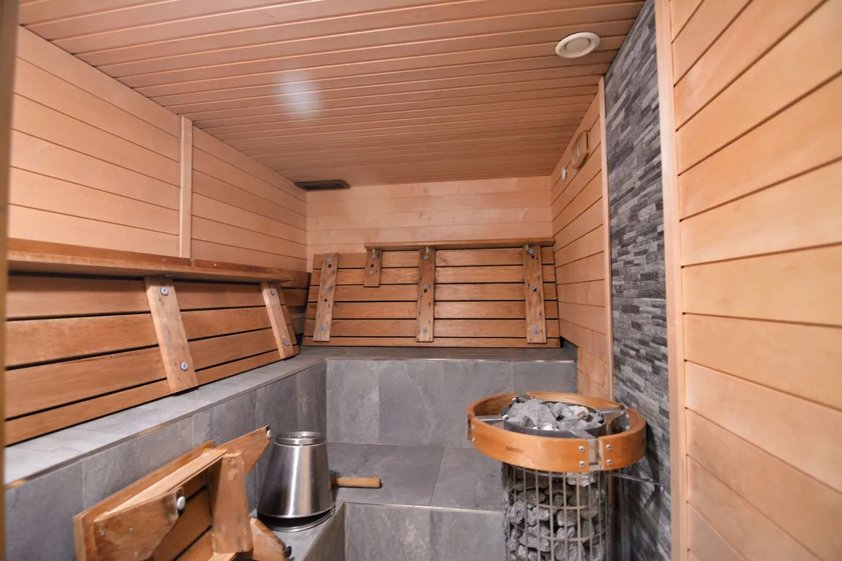 347ac021-e77e-4492-95de-888320cc9446