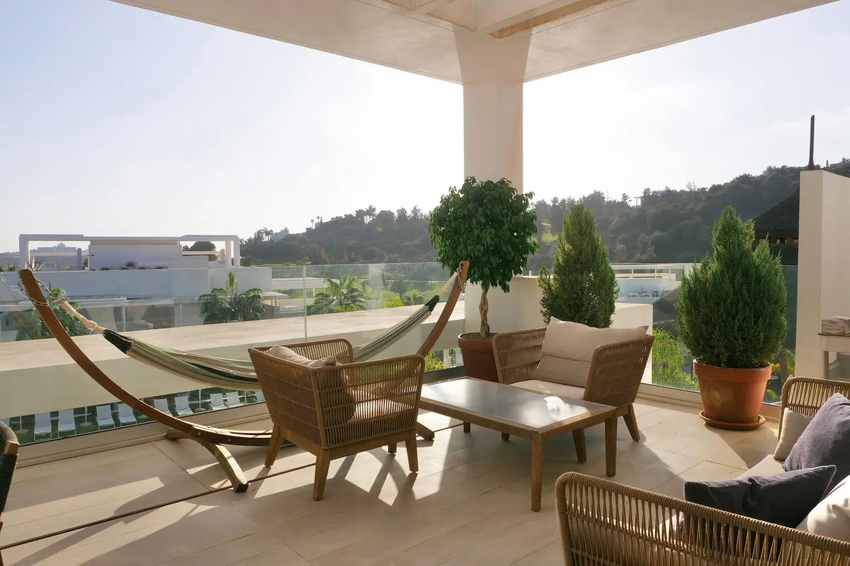 03046804-91c3-4af8-89b0-08fe2d00d51f