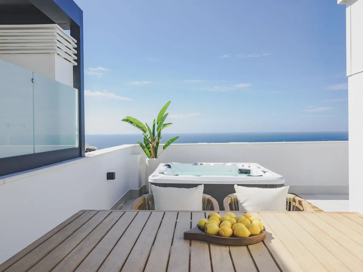 44dc3b5b-07ec-4032-bdc9-766cc4af9e16