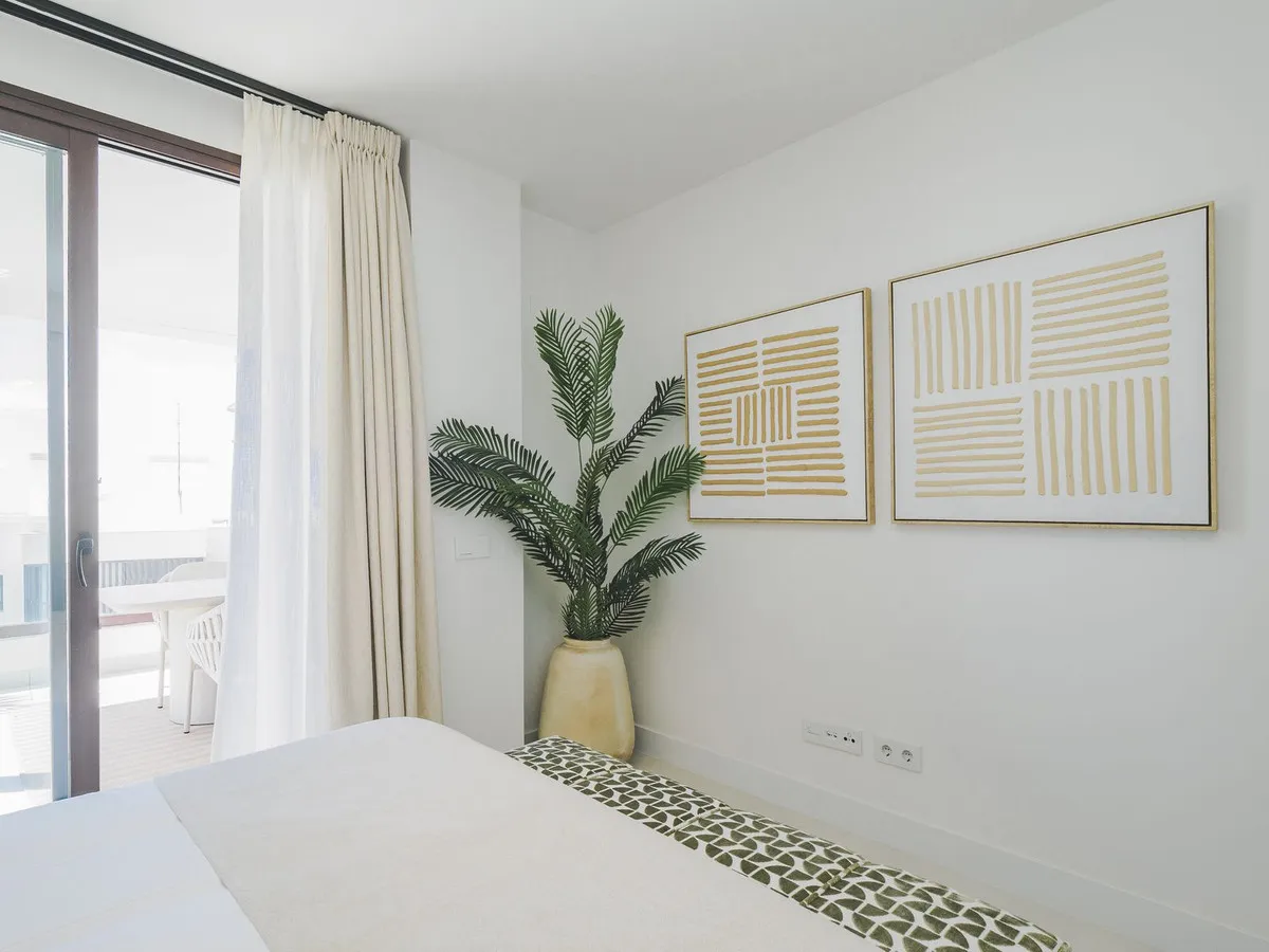 b65b82a3-d578-48e0-b9db-921457bda310