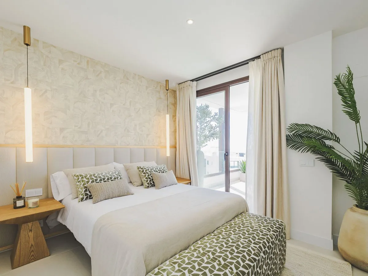 bdaa8a54-4c1f-4d28-b56c-155d4020f253