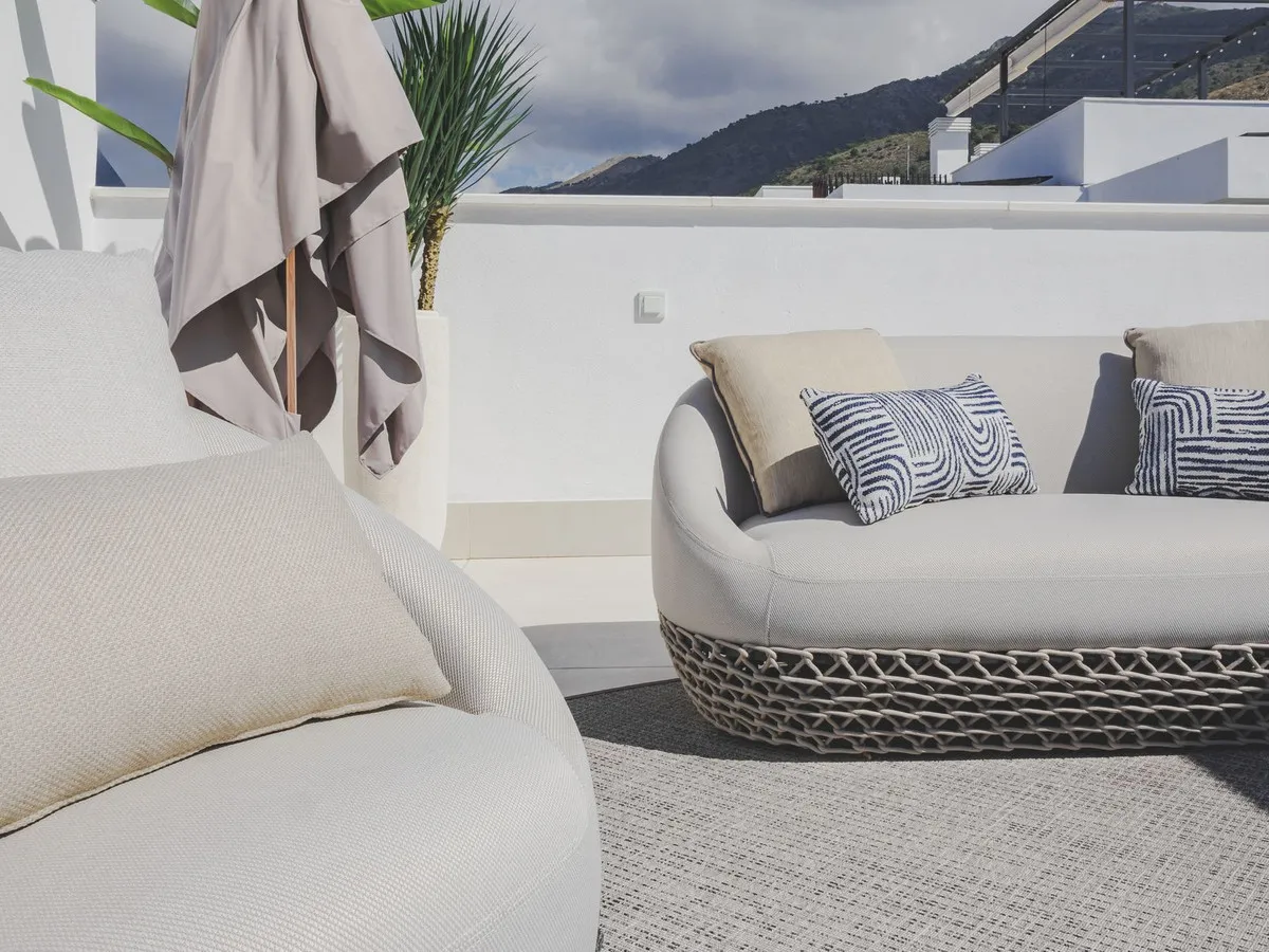 ced40c9f-9af0-470b-8145-0e720d0c24e6