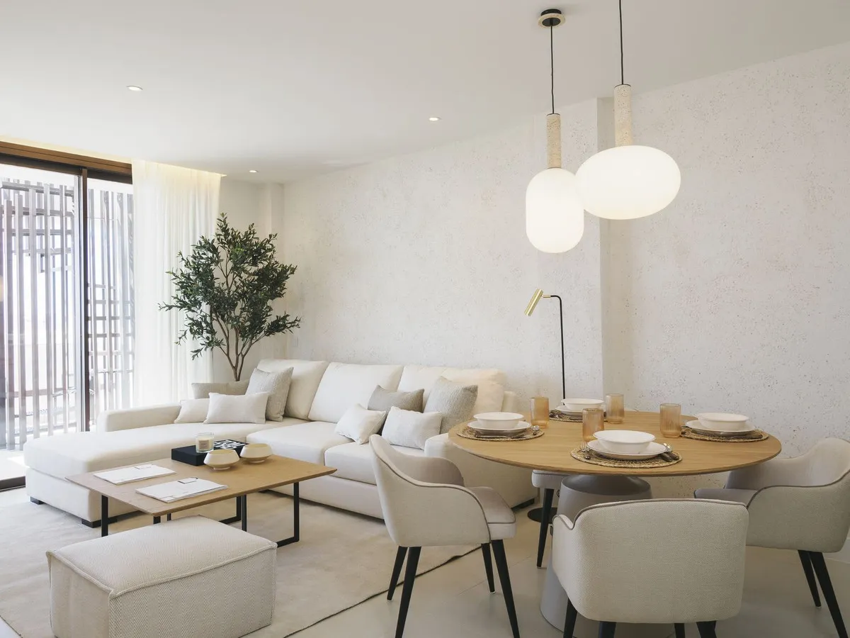 d84c39b2-f43e-4a1c-83f2-7898a14524be