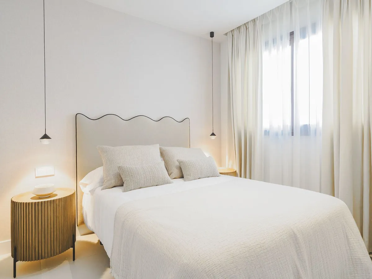 09f24de8-9522-4e4b-b0d2-1c38c3445e21