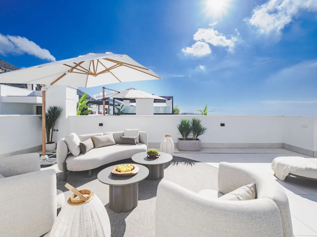 9d085774-b5b2-4cd2-807f-2515f1d0ca02