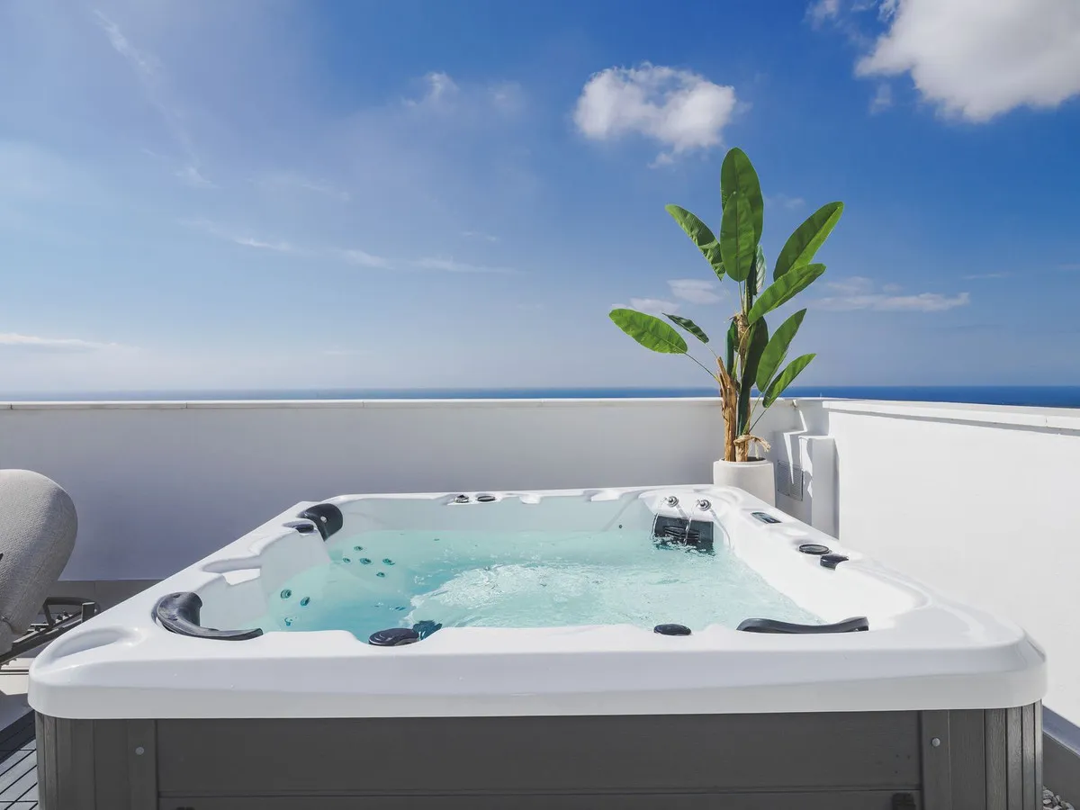 dc471641-2b2a-4cd3-8993-e5a1b92e2c4c