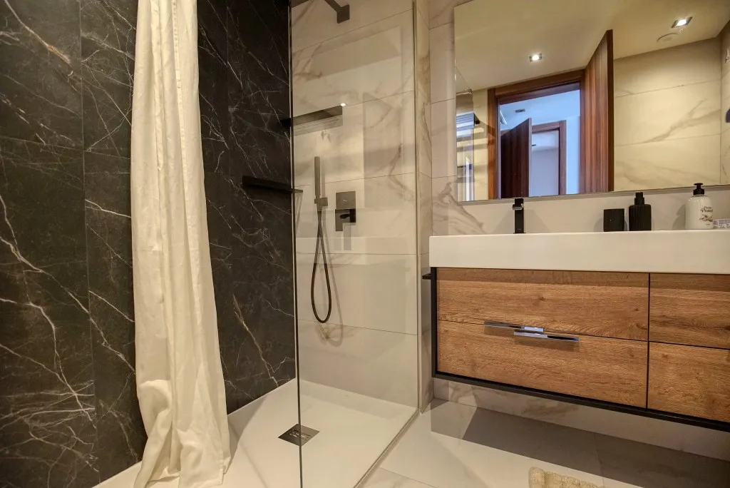 8cd7a49b-8831-4a0c-879b-3fbac4c3f1b9