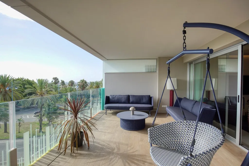 e775c0aa-0374-427f-9773-c6fa78327409