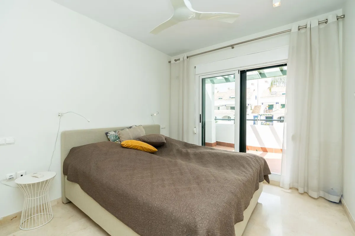 7d987e5b-5336-4f08-b9b1-45e9b01bda8b