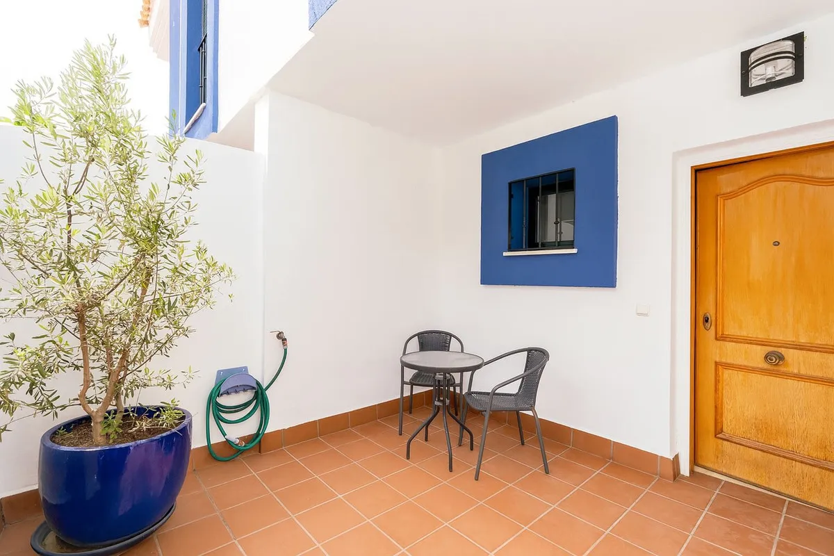 a4c7d698-33d8-4fb3-896c-a4d8a8ca2fe3