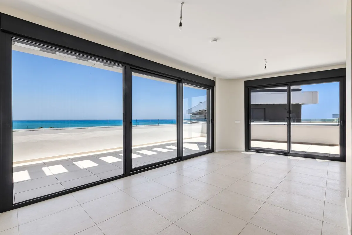 9b46dff0-ffce-4d2e-ad4f-bfeabd363711