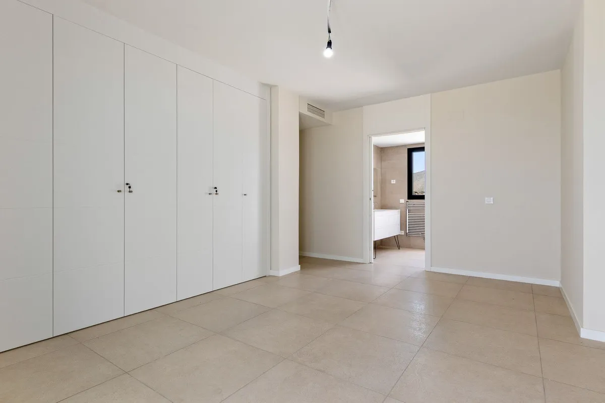 a4543ada-dc39-4f4e-bbf2-b8f6d7c1269d