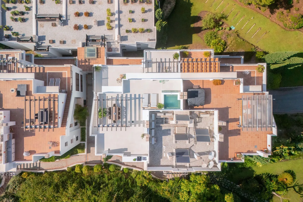 10e2fa3a-04f2-47b1-86fe-80c4593a3511