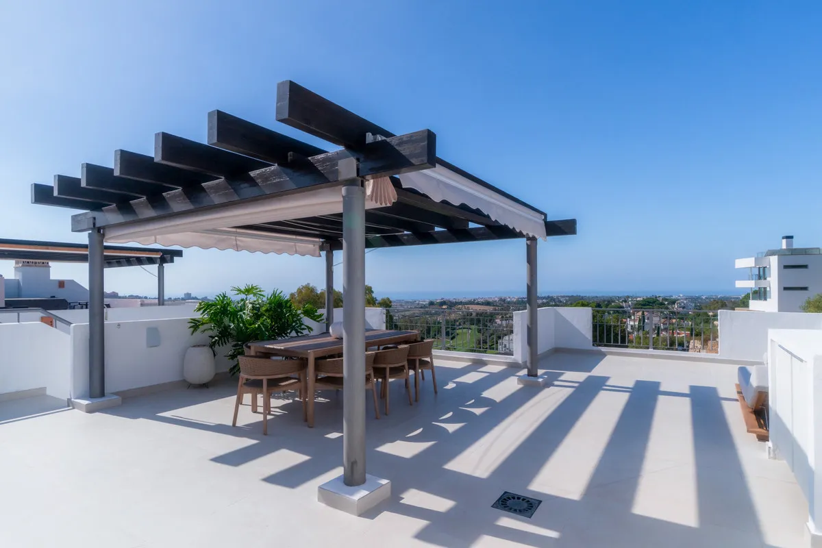 85bdb40a-5f1f-4aab-b2ab-3a8c6effc22a