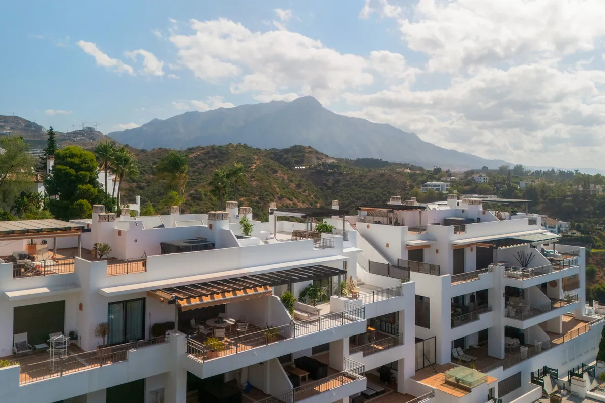 a5fa15c6-daac-4234-8bf2-e861d9358f46