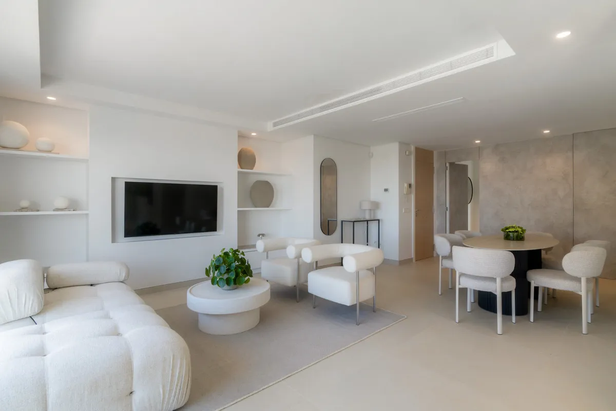 c3ca1e1e-a59d-47c4-b98d-e984f0827e1c