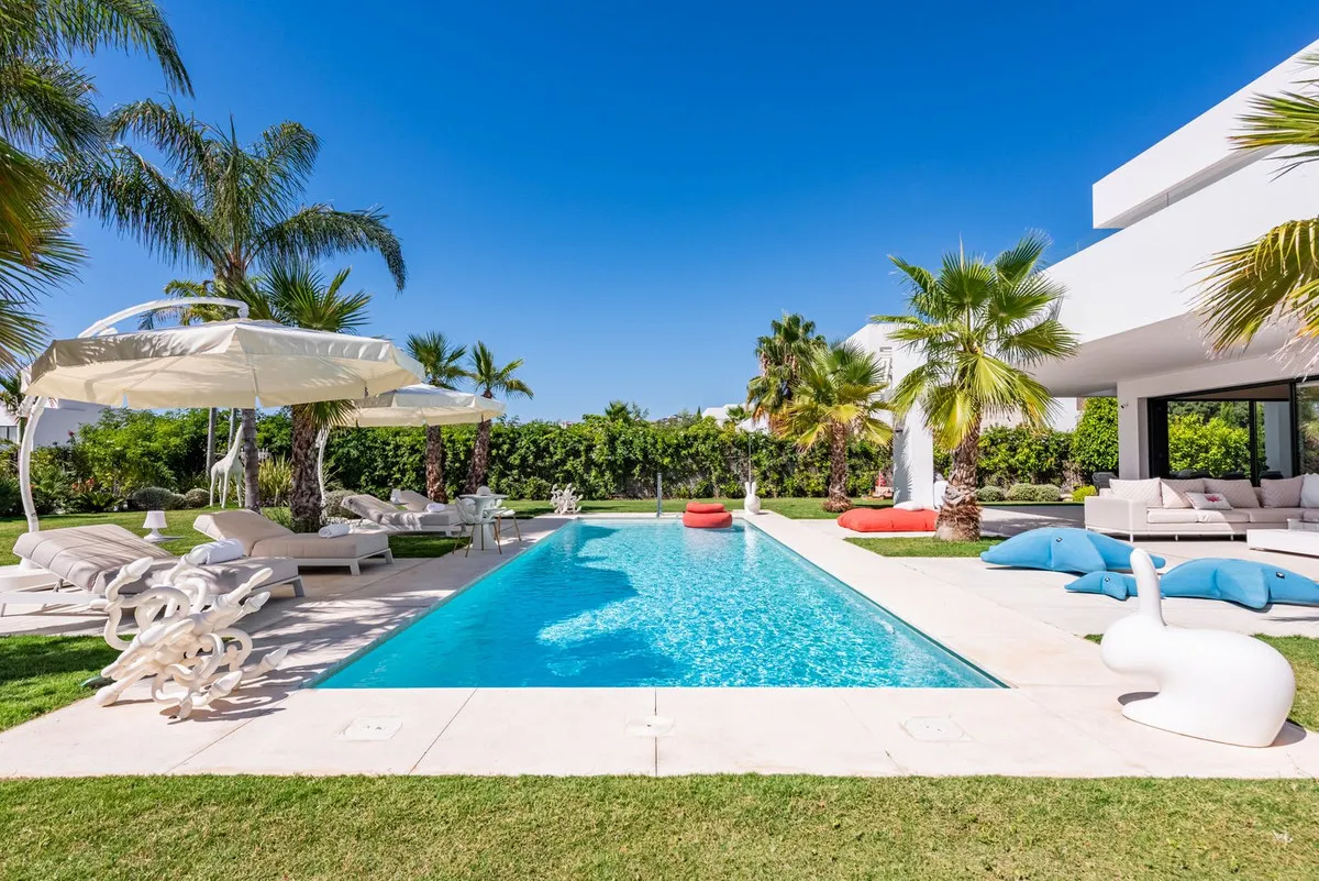 014360cb-56c7-43eb-9fdd-6a4440c1cd28