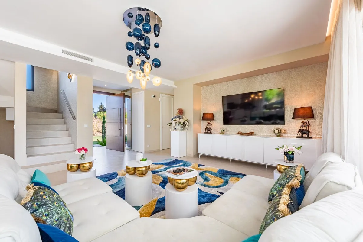 1358870f-8a76-4122-89f6-2d3ec8b11020