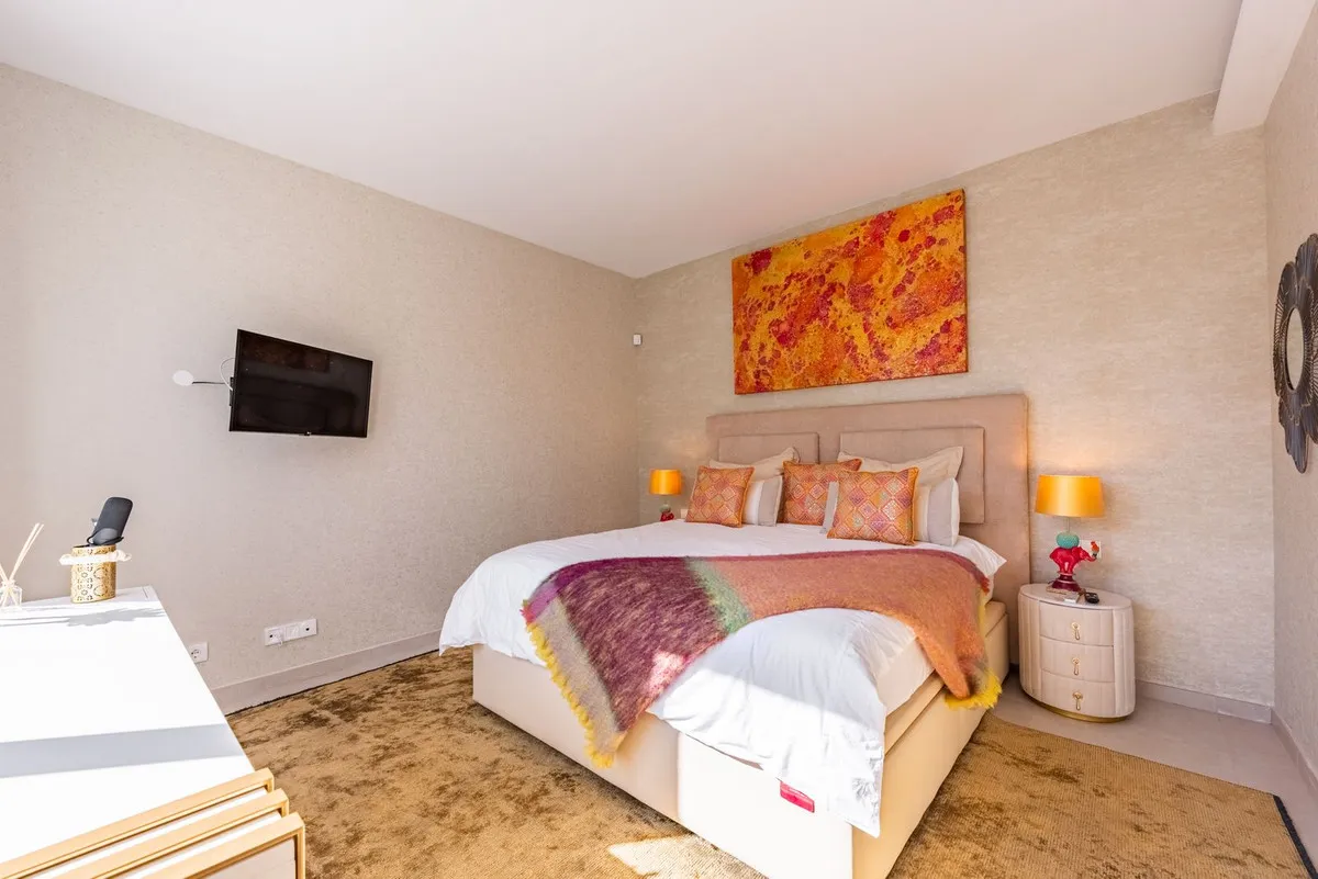 57d19c5f-560b-4a0c-bcda-de93d06932ca