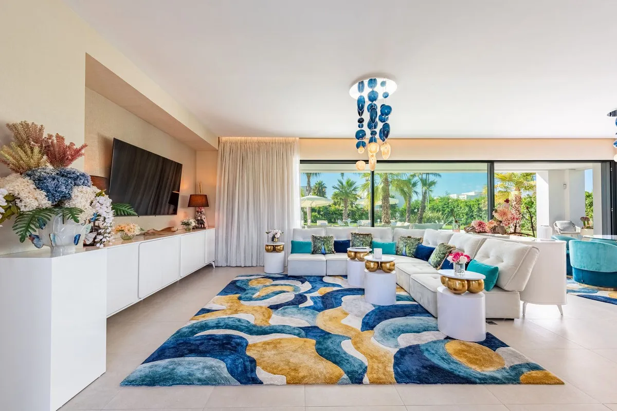 67f7fbe2-002f-4e4a-8513-c9f7257e4012