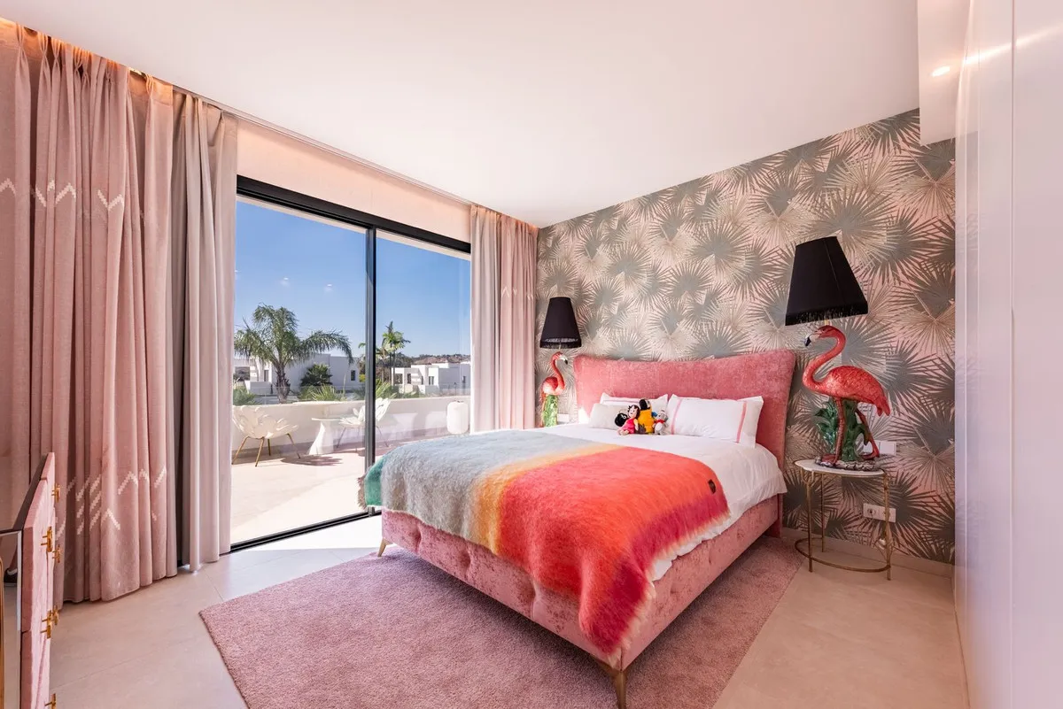 7f3e9b35-7fc8-44e9-bcc5-c91cf43dc47e