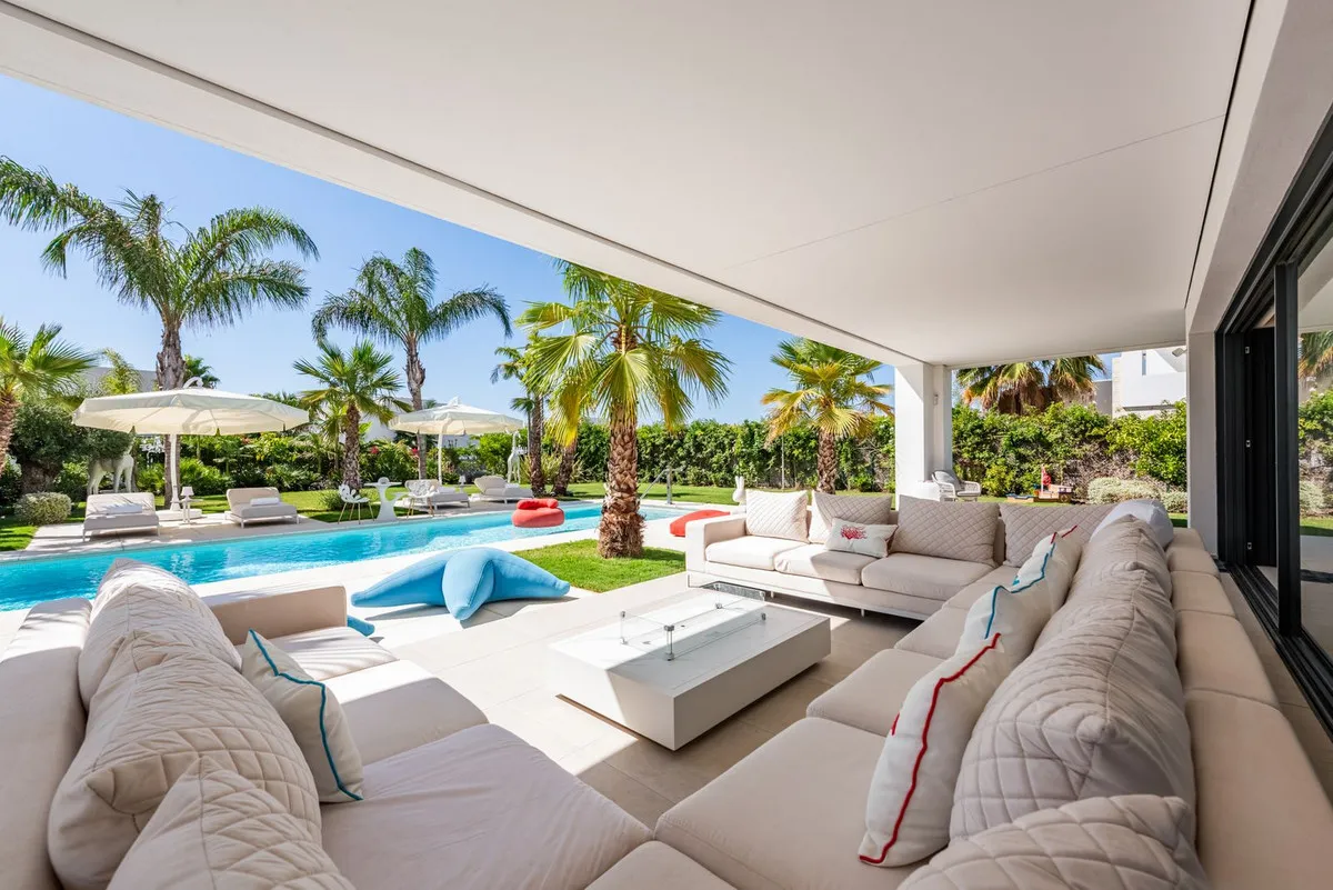 fe1a55a8-38de-4f72-be05-ce752d1646da