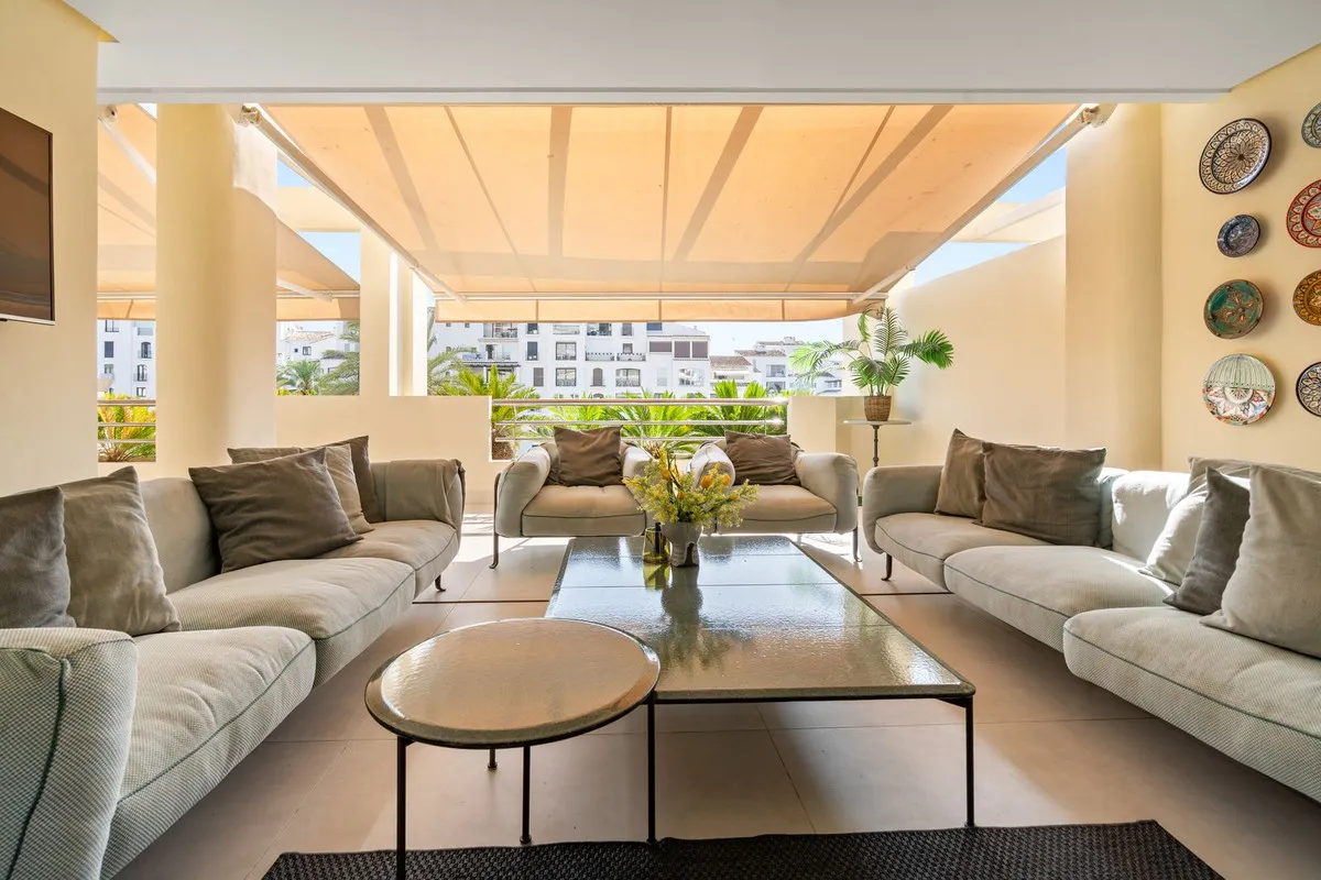 d909ccbd-c59a-417a-a1a9-c5c2031ef3b2