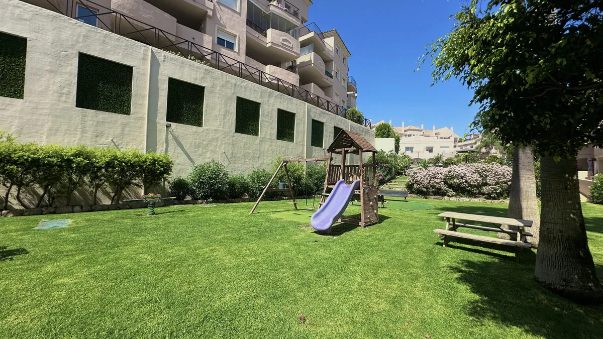 2a219698-5f34-48e3-8eed-6ab73e43f701