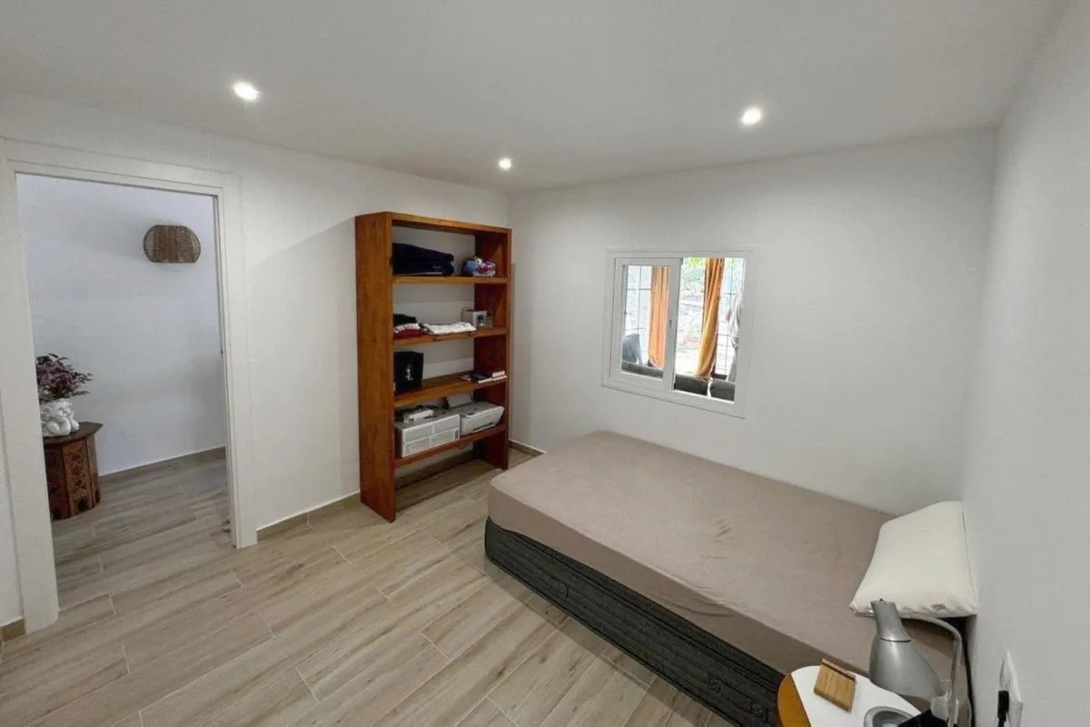 fa55d76d-7baf-4f05-b172-56a55e0d216b