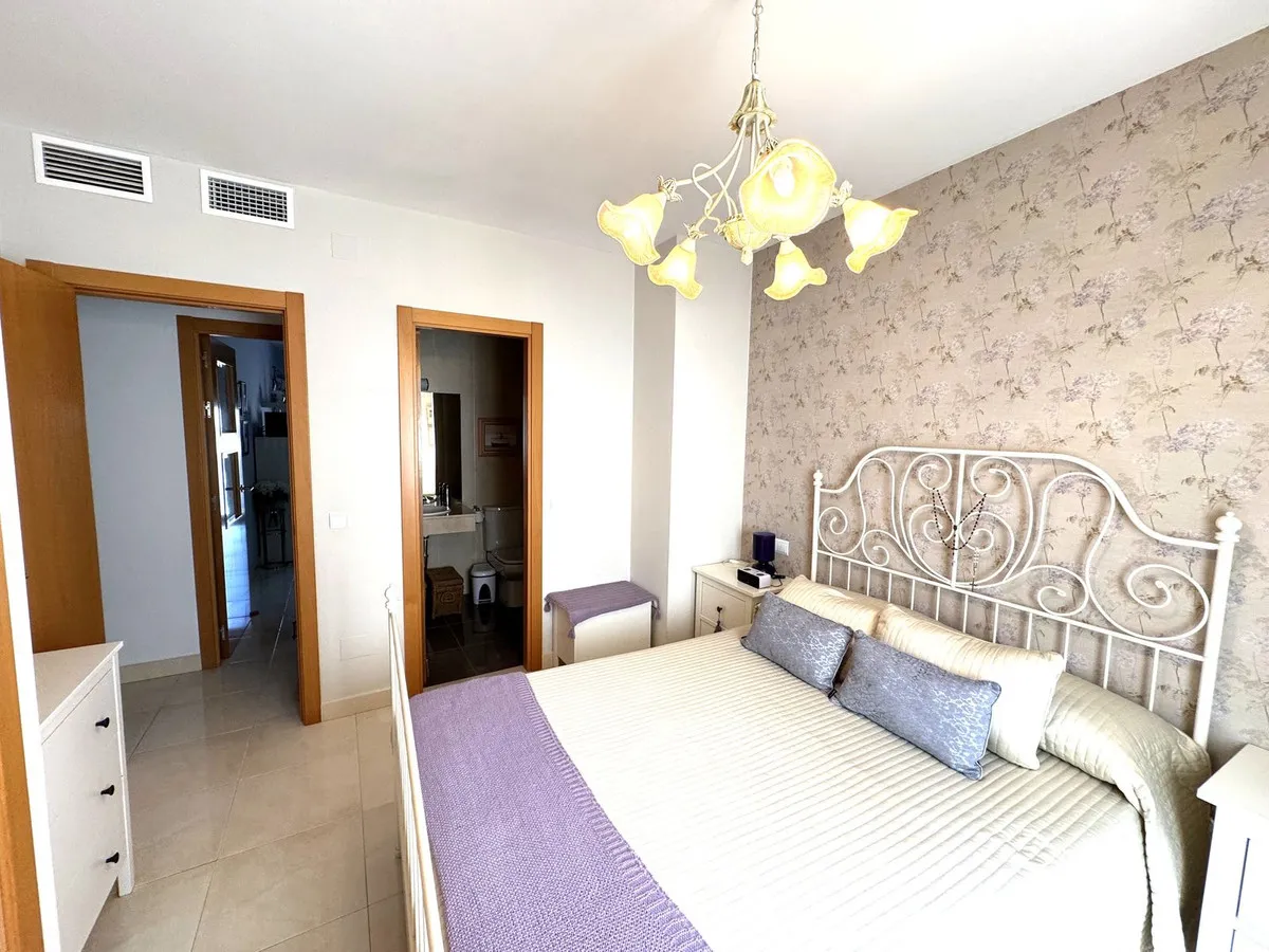 1de148a5-1c7b-49b5-9c87-4aa099865c92