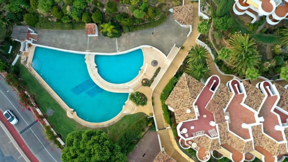 0d2099a8-2a01-4edc-9bcb-69602711476f