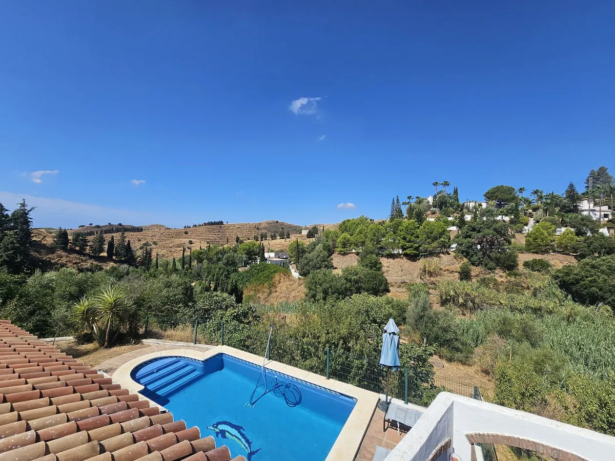 07c0ce4e-a641-4df2-a8b6-a44f47b75317