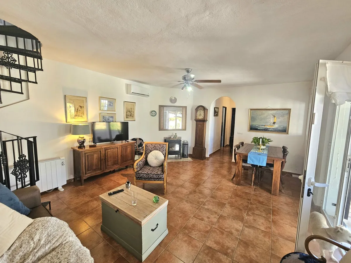 2af18f49-b053-450c-938a-9256181cfd3b